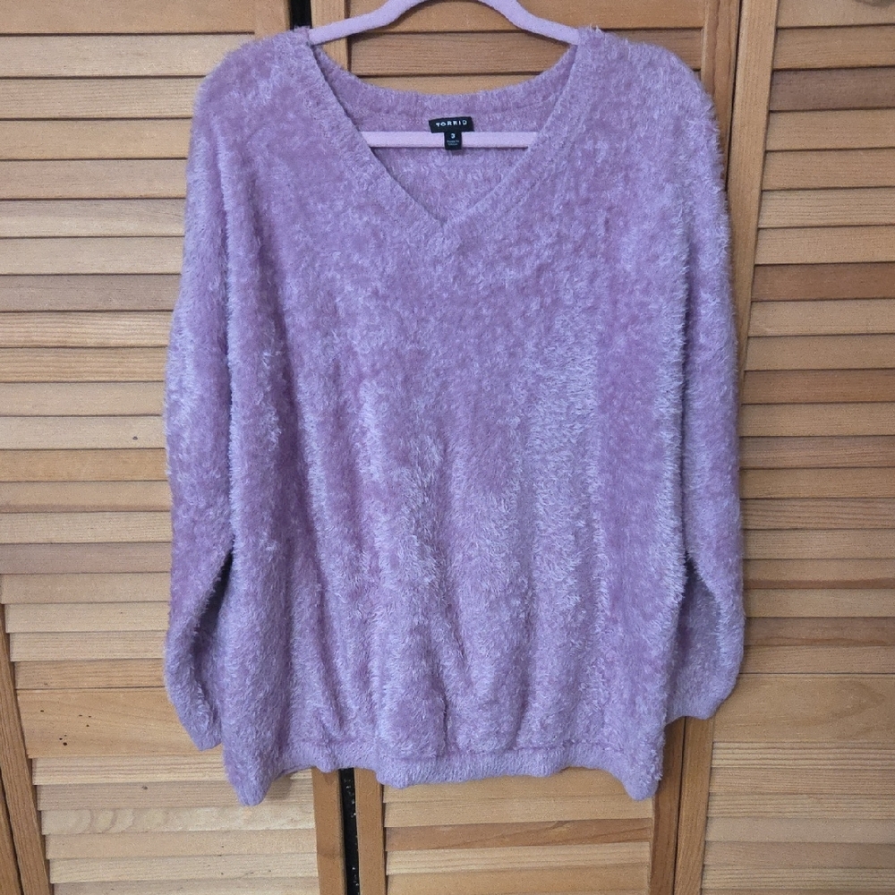 Torrid Lilac Plush V-Neck Sweater Size 3